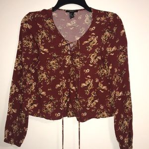 Criss cross crop top ✨